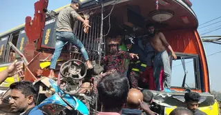 ফুলপুরে বাস-সেনা ট্রাক সংঘর্ষে ৩ জন নিহত, আহত অন্তত ১৩